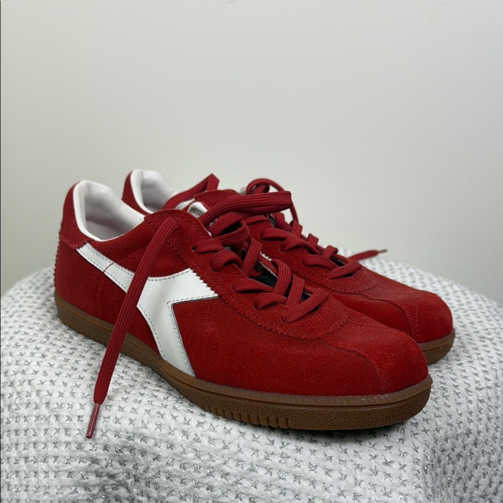 Diadora Red/white Men's Sneakers size 7 (women 9 Unisex) red suede Brand New